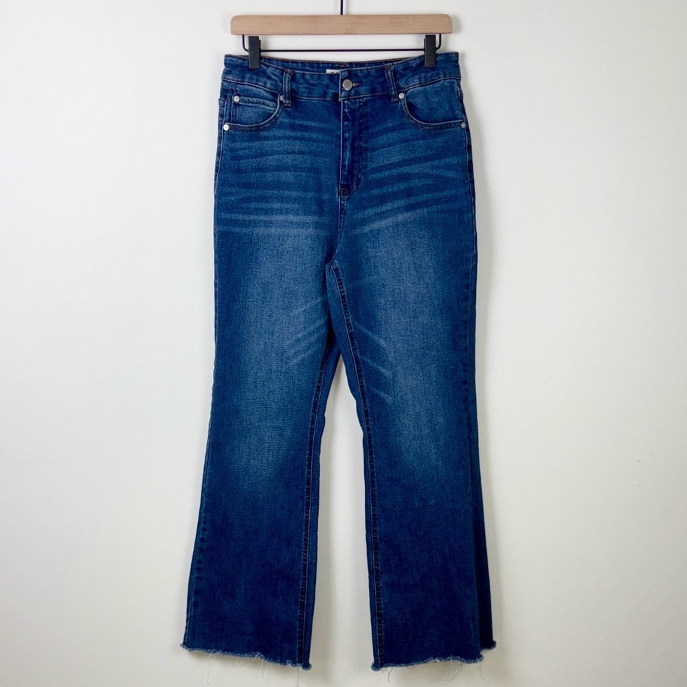 Oat New York Boot Cut Flare Jeans High Rise Women’s Size 8 or 29 Denim Raw Hem